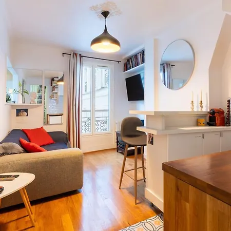 Bright & Stylish 1bd Flatfolies Bergerehaussmann * Parijs